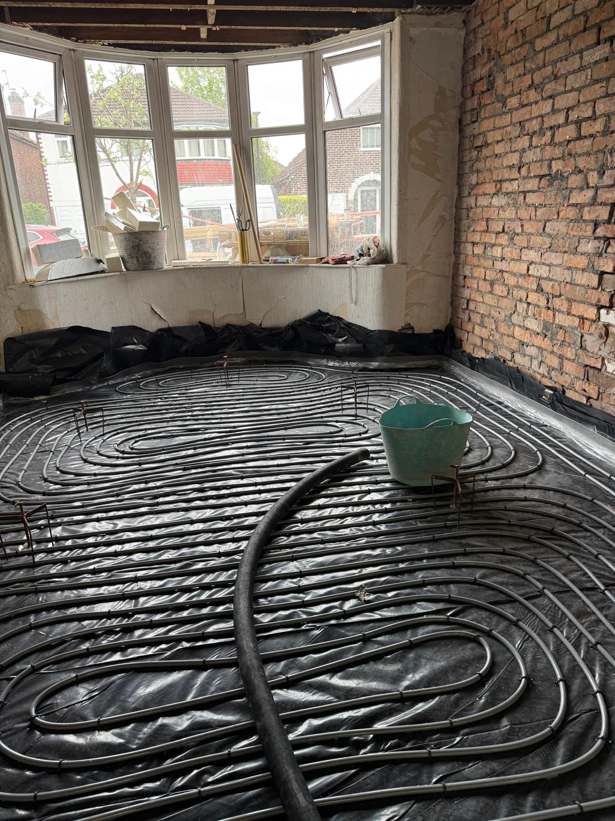 Floor milling underfloor heating retrofit close-up of cut channel
